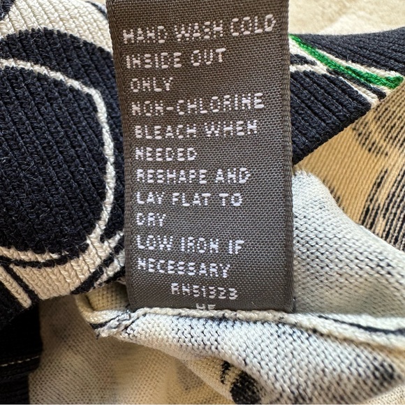 Josephine Chaus Silk Blend Lightweight Button front Cardigan Sweater Size M - Picture 5 of 14